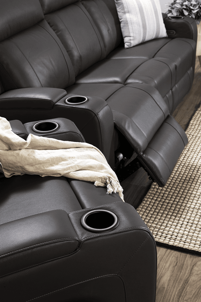 Liverpool Leather 3 Seater Lounge With 2 Built In Power Recliners