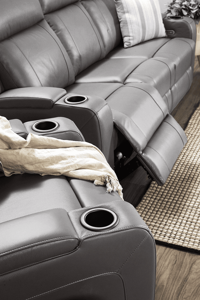 Liverpool Leather 3 Seater Lounge With 2 Built In Power Recliners