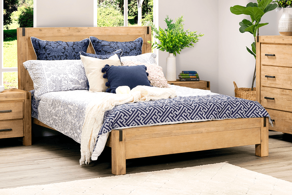 Coral Bay Acacia Queen Bed